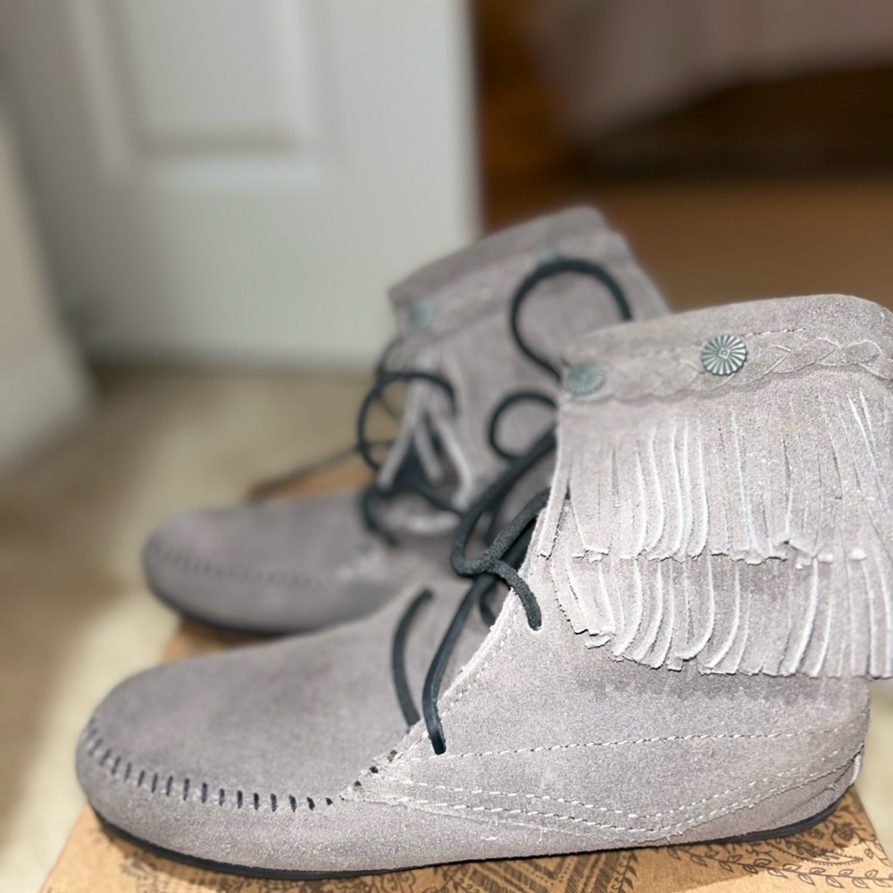 Minnetonka bootie